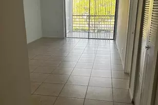 9235 SW 8th St, Boca Raton, FL 33428 - Photo 2