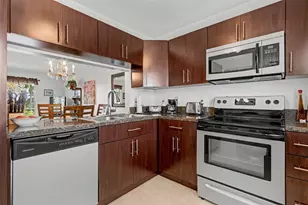 500 NE 14th Ave, Hallandale Beach, FL 33009 - Photo 10