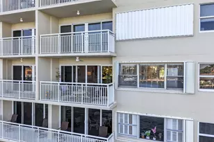 2611 N Riverside Dr, Pompano Beach, FL 33062 - Photo 58