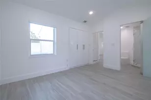 245 SW 20th St, Fort Lauderdale, FL 33315 - Photo 12