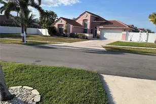 26 Dogwood Cir, Boynton Beach, FL 33436 - Photo 4