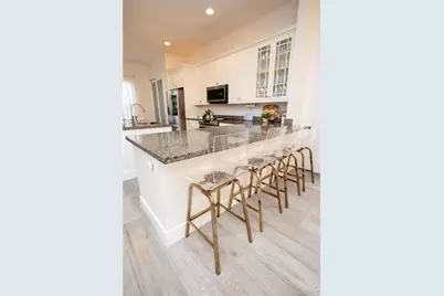 9766 W 34th Avenue, Hialeah, FL 33018 - Photo 2