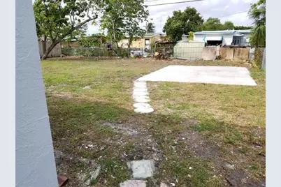 1205 NW 19th Avenue, Fort Lauderdale, FL 33311 - Photo 2