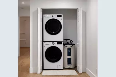 1142 NE 4th Avenue #3, Fort Lauderdale, FL 33304 - Photo 2