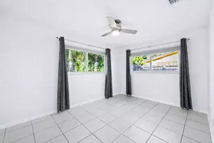 2152 NE 62nd St, Fort Lauderdale, FL 33308 - Photo 8