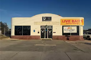 702 N Ridgewood Dr, Sebring, FL 33870 - Photo 1