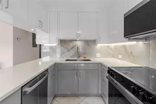 2122 Cambridge F, Deerfield Beach, FL 33442 - Photo 12