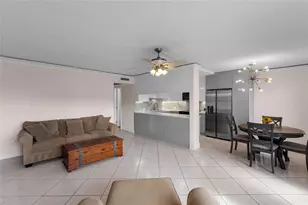 2122 Cambridge F, Deerfield Beach, FL 33442 - Photo 6