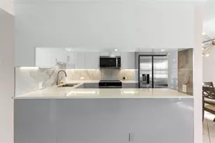 2122 Cambridge F, Deerfield Beach, FL 33442 - Photo 6