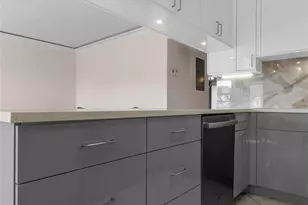 2122 Cambridge F, Deerfield Beach, FL 33442 - Photo 10