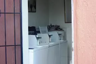 6011 SW 41st St, Davie, FL 33314 - Photo 10