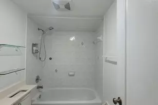 8330 NW 103rd St, Hialeah, FL 33016 - Photo 14