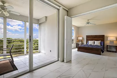 575 Oaks Lane #703, Pompano Beach, FL 33069 - Photo 24