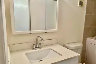 7426 Ashmont Cir, Tamarac, FL 33321 - Photo 16