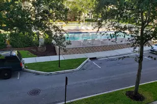 123 E Royal Palm Cir, Jupiter, FL 33458 - Photo 2