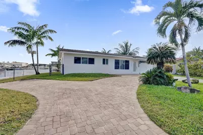 1960 SE 5th Court, Pompano Beach, FL 33060 - Photo 2
