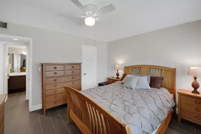 8980 S Hollybrook Boulevard #304, Pembroke Pines, FL 33025 - Photo 26