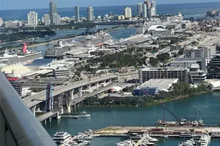 159 NE 6th St, Miami, FL 33132 - Photo 2