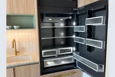 159 NE 6th Street #4508, Miami, FL 33132 - Photo 20