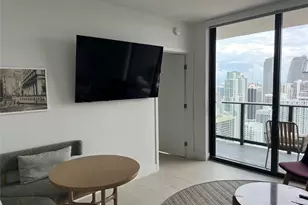 159 NE 6th St, Miami, FL 33132 - Photo 8