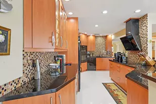 3090 NE 48th St, Fort Lauderdale, FL 33308 - Photo 8