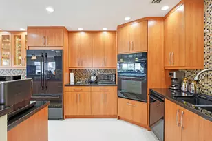 3090 NE 48th St, Fort Lauderdale, FL 33308 - Photo 8