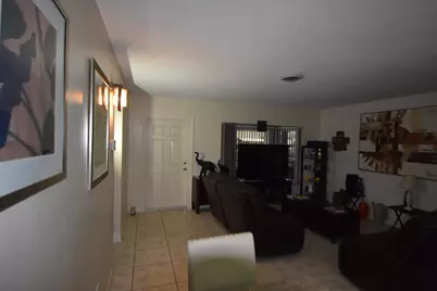 4250 NW 49th Terrace, Lauderdale Lakes, FL 33319 - Photo 8