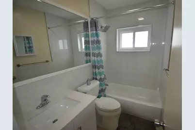 4250 NW 49th Terrace, Lauderdale Lakes, FL 33319 - Photo 16