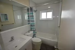 4250 NW 49th Terrace, Lauderdale Lakes, FL 33319 - Photo 16