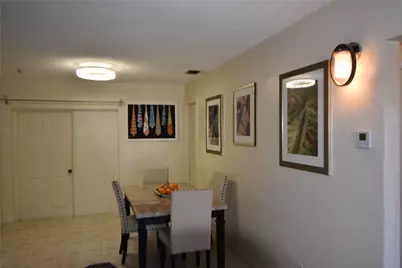 4250 NW 49th Terrace, Lauderdale Lakes, FL 33319 - Photo 10