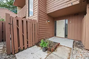 6187 Laurel Ln, Tamarac, FL 33319 - Photo 2