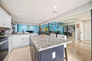 6187 Laurel Ln, Tamarac, FL 33319 - Photo 8