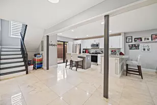 6187 Laurel Ln, Tamarac, FL 33319 - Photo 4