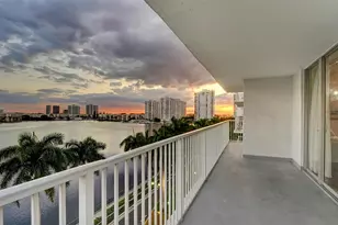 2851 NE 183rd St, Aventura, FL 33160 - Photo 32