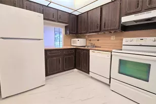 8421 Lagos De Campo Blvd, Tamarac, FL 33321 - Photo 2