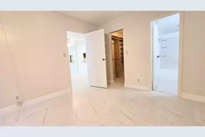 8421 Lagos De Campo Boulevard #106, Tamarac, FL 33321 - Photo 10