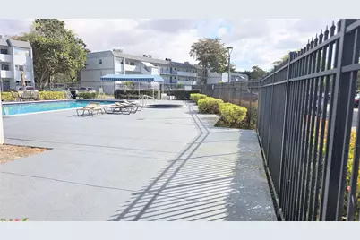 8421 Lagos De Campo Boulevard #106, Tamarac, FL 33321 - Photo 28