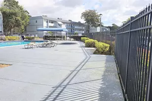 8421 Lagos De Campo Blvd, Tamarac, FL 33321 - Photo 28