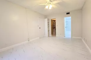 8421 Lagos De Campo Blvd, Tamarac, FL 33321 - Photo 14