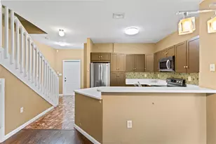 8820 S Isles Cir, Tamarac, FL 33321 - Photo 12