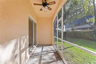 8820 S Isles Cir, Tamarac, FL 33321 - Photo 20