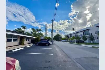 924 NE 17th Terrace #10, Fort Lauderdale, FL 33304 - Photo 32