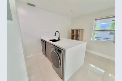 924 NE 17th Terrace #10, Fort Lauderdale, FL 33304 - Photo 12