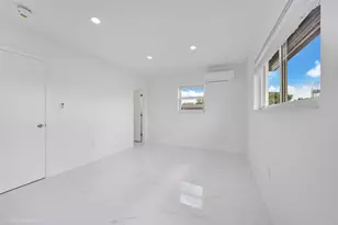 1240 NW 172nd St, Miami, FL 33169 - Photo 2