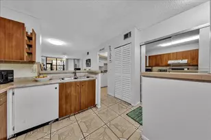7737 NW 79th Ave, Tamarac, FL 33321 - Photo 4