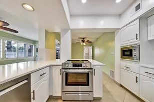 2780 SE 5th Ct, Pompano Beach, FL 33062 - Photo 8