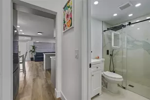 900 SW 10th Terrace, Hallandale Beach, FL 33009 - Photo 10