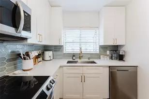 1005 Republic, Deerfield Beach, FL 33442 - Photo 4