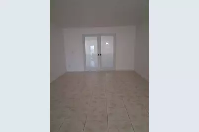 9800 Sunrise Lakes Boulevard #109, Sunrise, FL 33322 - Photo 12