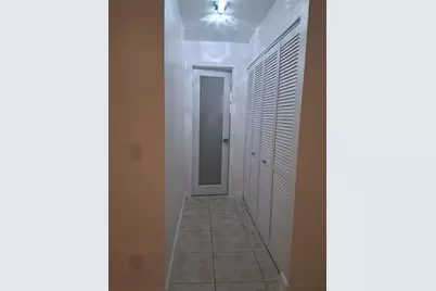 9800 Sunrise Lakes Boulevard #109, Sunrise, FL 33322 - Photo 6